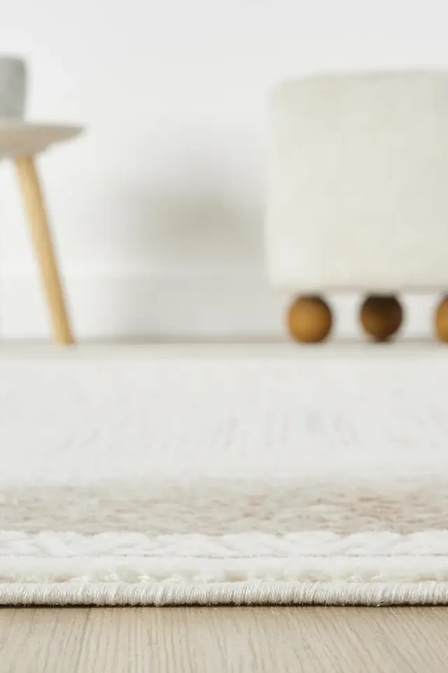 Seyran Halı Asya 525 Vizon Akrilik Çerçeveli Dokuma Taban Saçaklı Klasik Şık Halı