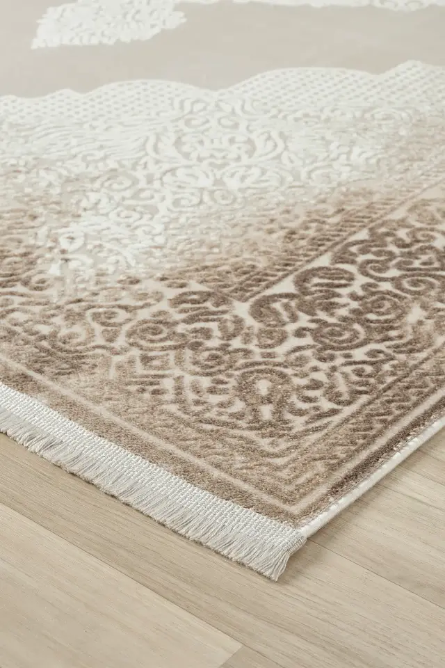 Seyran Halı Asya 524 Vizon Akrilik Çerçeveli Dokuma Taban Saçaklı Klasik Şık Halı