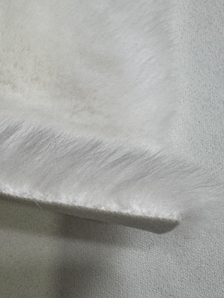 eHalıcım Pisa P15314 Beyaz Yumuşak Tüylü Post