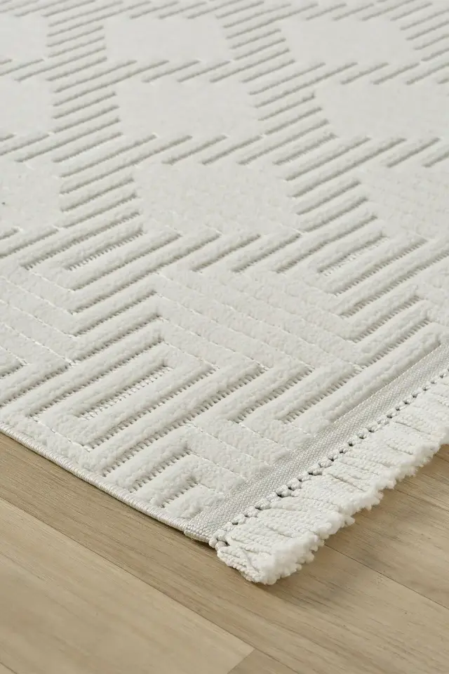 Seyran Halı Ruby 1550 Krem Kolay Temizlenen Hav Toz Vermez Etnik Yolluk