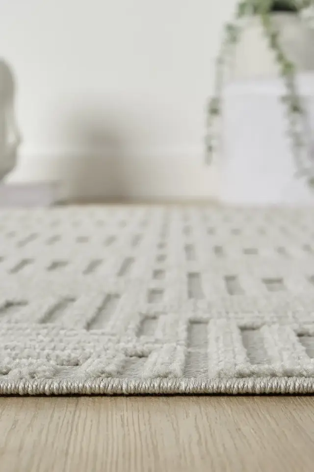 Seyran Halı Ruby 1550 Gri Kolay Temizlenen Hav Toz Vermez Etnik Yolluk