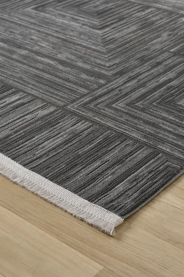 Seyran Halı Gusto 902 Antrasit Polyester Dokuma Taban Saçaklı Modern Halı