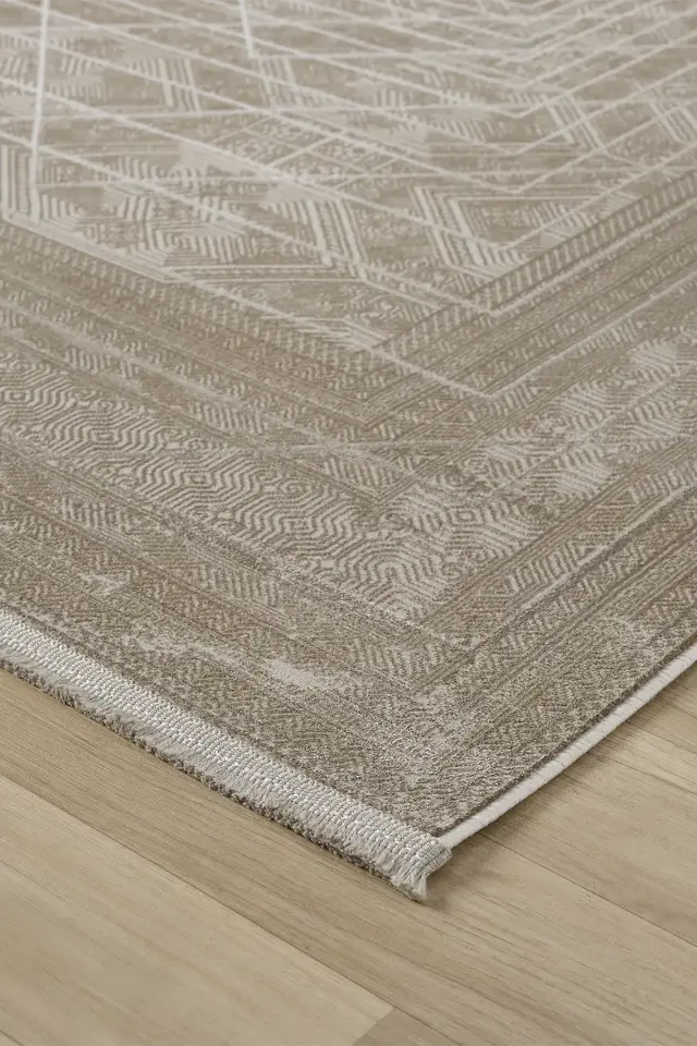 Seyran Halı Gusto 906 Vizon Polyester Çerçeveli Dokuma Taban Saçaklı Modern Halı