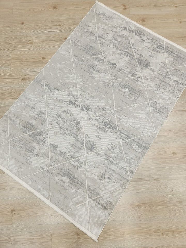 Luxess Halı Zen 1060 Krem Mikrofiber Polyester Yumuşak Dokulu Modern Şık Halı