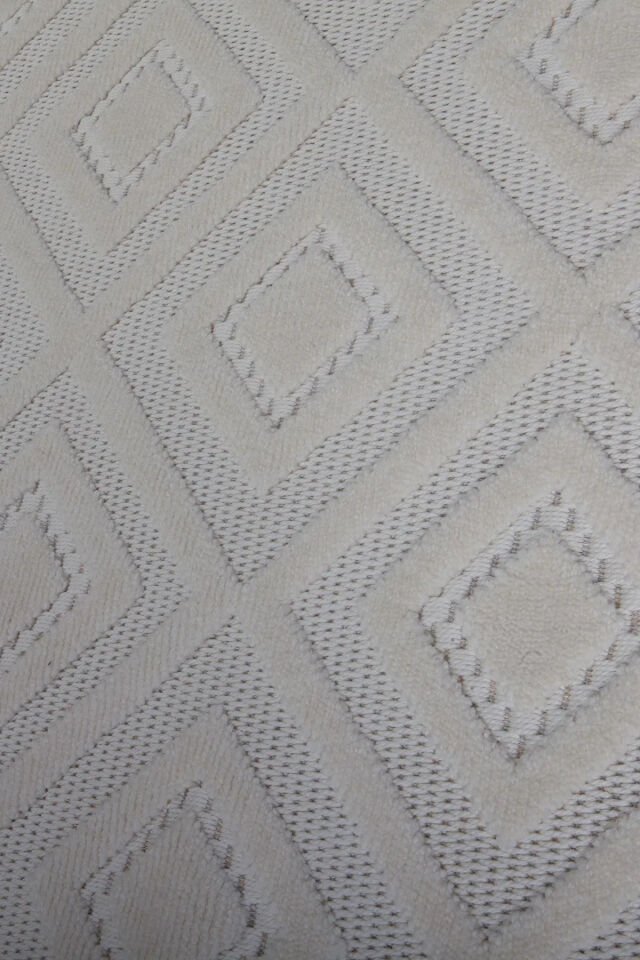 Luxess Halı Dizayn 1089 Krem Polyester Şönil İskandinav Tarz Yüksek Kaliteli Halı